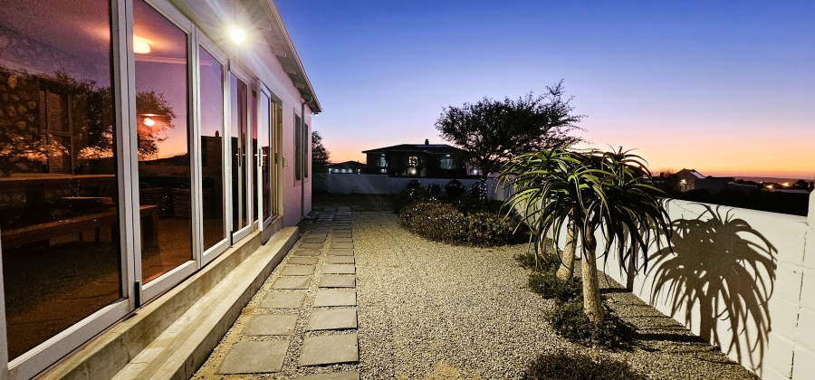 4 Bedroom Property for Sale in Myburgh Park Western Cape